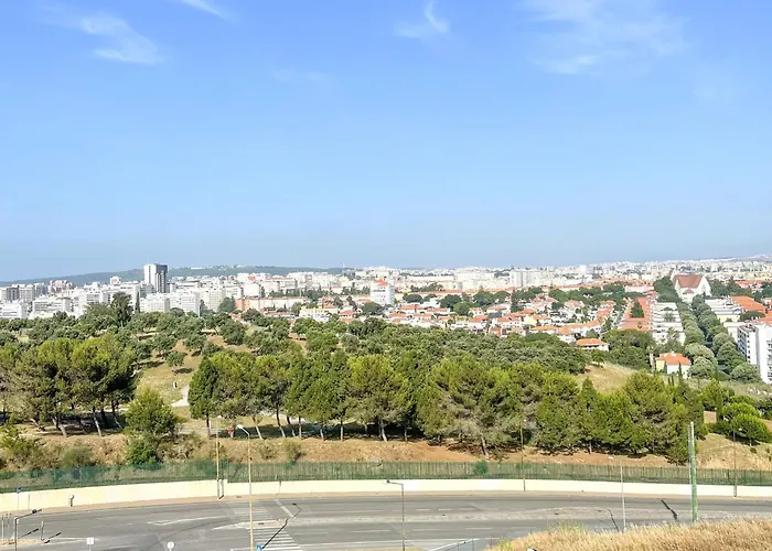 Lisbon At Your Doorstep - Bedrooms